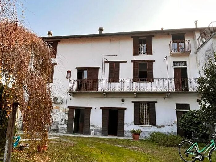 Casa con 5 locali in vendita in Via Isella, Gambolo'