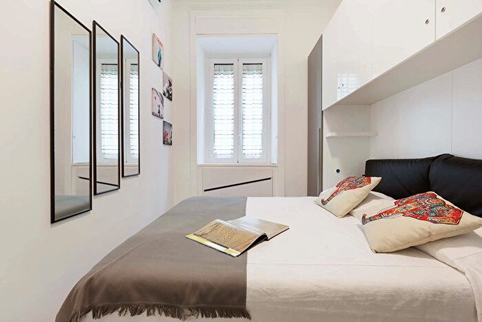 Appartamento monolocale in affitto in Viale Tunisia, Milano