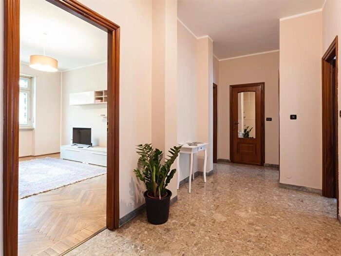 Appartamento quadrilocale in affitto in VIA SANTANSELMO, San Salvario Baretti, Torino