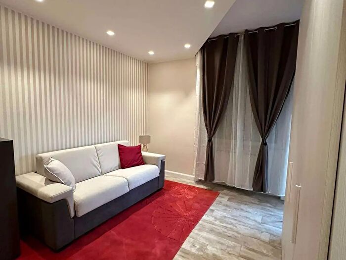 Appartamento monolocale in affitto in Legnano