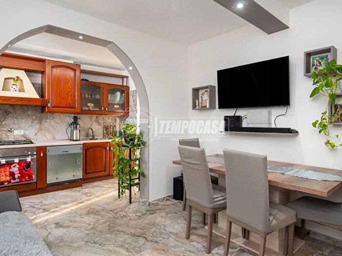 Appartamento trilocale in vendita in Via Toschi, Castellarano