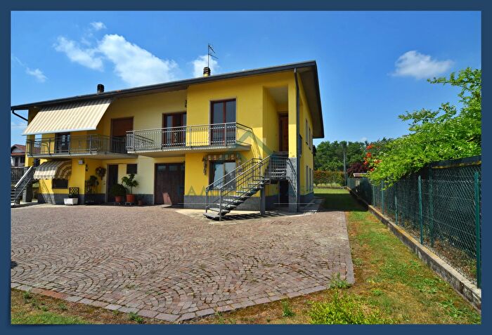 Case in Vendita e in Affitto - 3