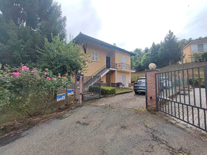 Casa quadrilocale in vendita in Novi Via Verdi Arquata Scrivia Tortona Lcitalia, Garbagna