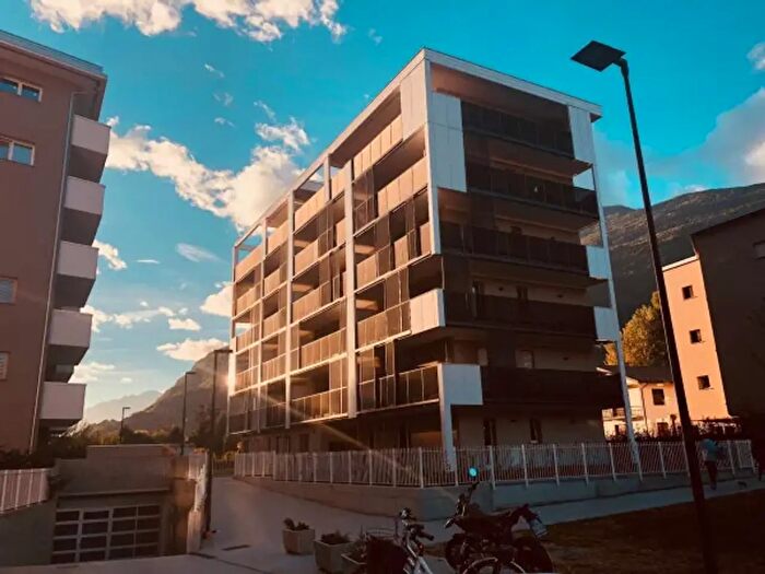 Appartamento bilocale in vendita in Via Giuliani, Sondrio