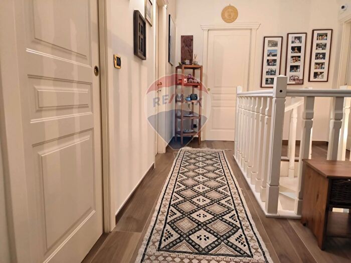 Appartamento quadrilocale in vendita in Via Pietro Ravanas, Bari