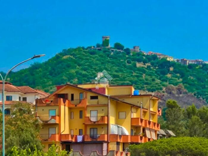 Appartamento con 5 locali in vendita in Via delle Ginestre, Casal Velino