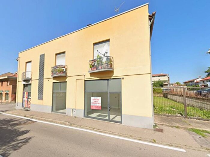 Appartamento trilocale in affitto in Via Carroccio, Centro, Giussano