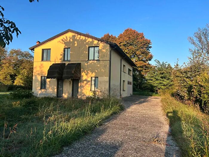 Casa monolocale in vendita in Via Martiri della Liberazione, Parma