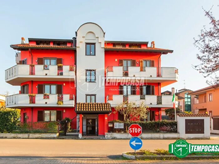 Appartamento trilocale in vendita in Via F Turati, Arconate