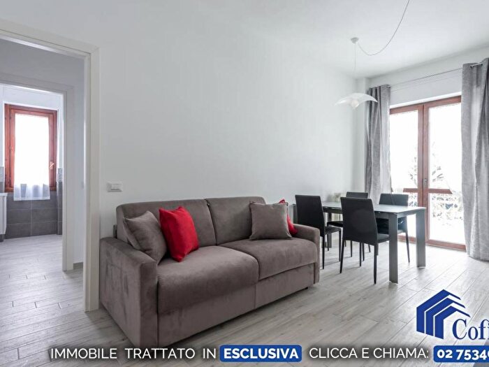 Appartamento bilocale in affitto in Via Como, Centro, Pioltello
