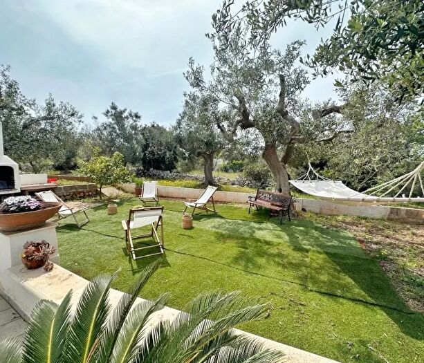 Casa quadrilocale in affitto in Castrignano Del Capo