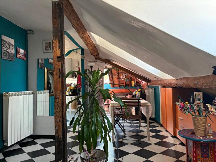 Casa bilocale in affitto in Vico della Rosa, Caricamento, Genova