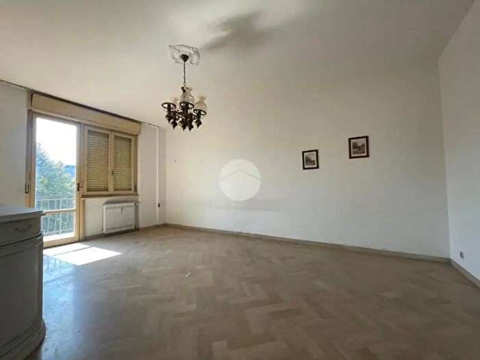 Appartamento trilocale in vendita in Via Sicilia, Terni