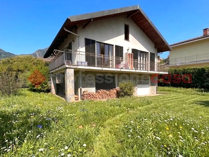 Casa con 7 locali in vendita in Strada Paschero, Cumiana