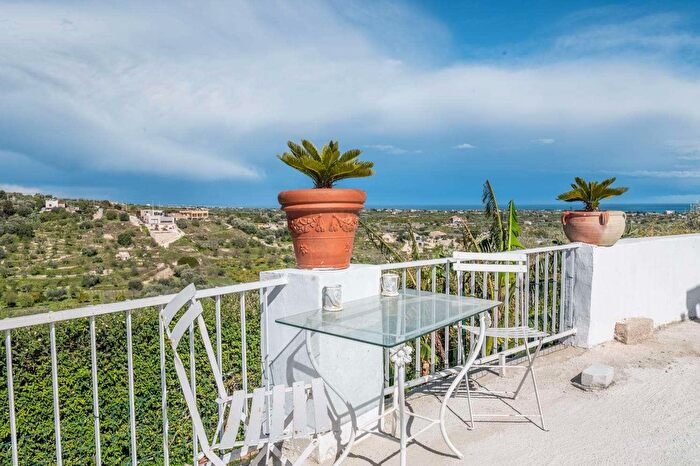 Casa con 5 locali in vendita in Bretella Sp, Noto