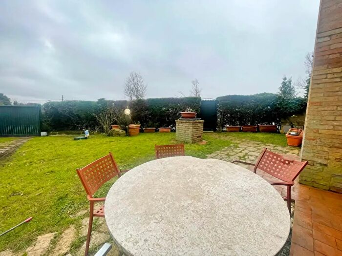 Casa con 5 locali in vendita in Gambassi Terme