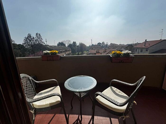 Appartamento trilocale in affitto in Via Mosè Bianchi, Cassina Amata, Paderno Dugnano