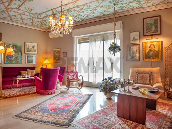 Appartamento con 5 locali in vendita in Via Sinibaldo Baroncini, Chieti