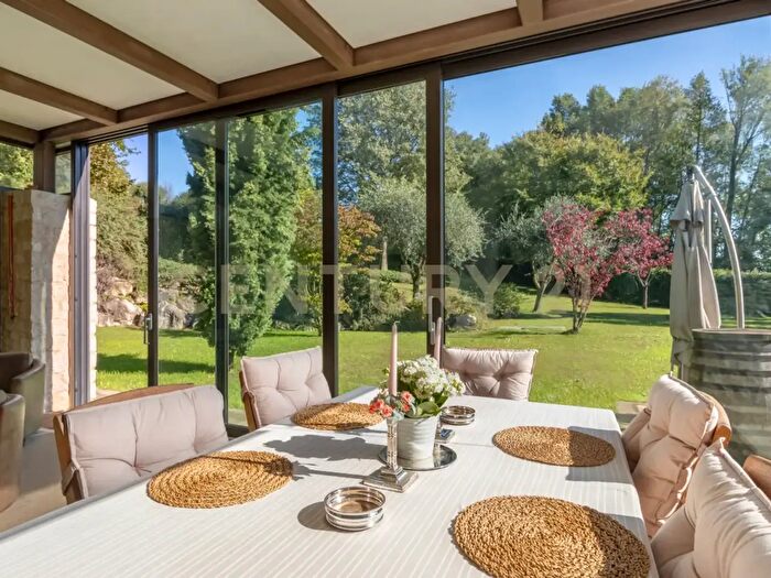 Casa con 17 locali in vendita in Asolo