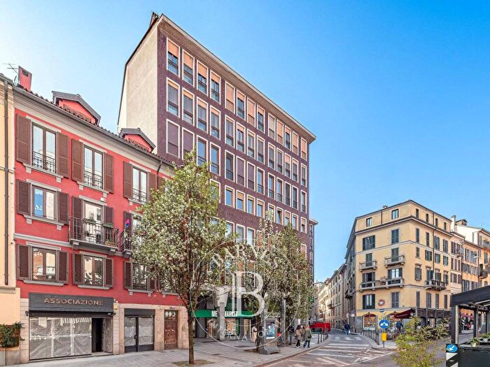 Appartamento con 5 locali in affitto in Lanza, Milano