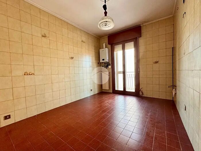 Appartamento trilocale in vendita in Via Isola Saloni, Chioggia
