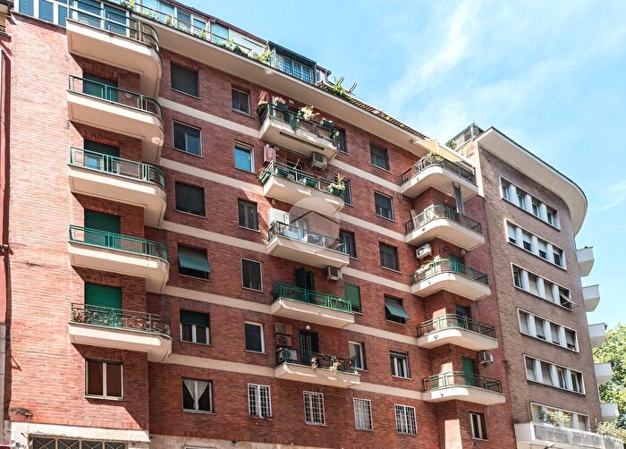 Appartamento bilocale in vendita in Via dei Tadolini, Roma