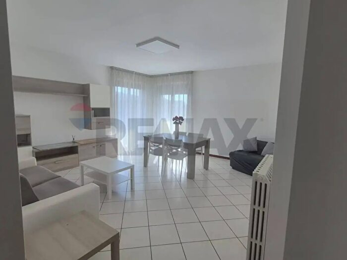 Appartamento trilocale in affitto in Via Gozzano, Busto Arsizio