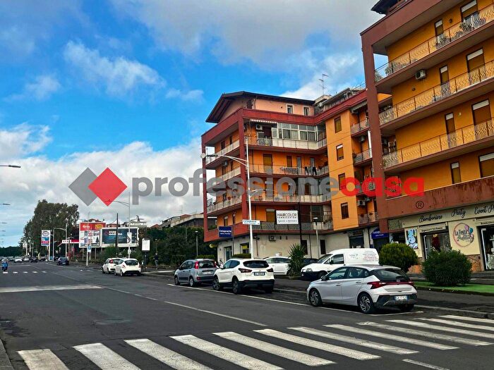 Appartamento quadrilocale in vendita in Corso Indipendenza, Catania