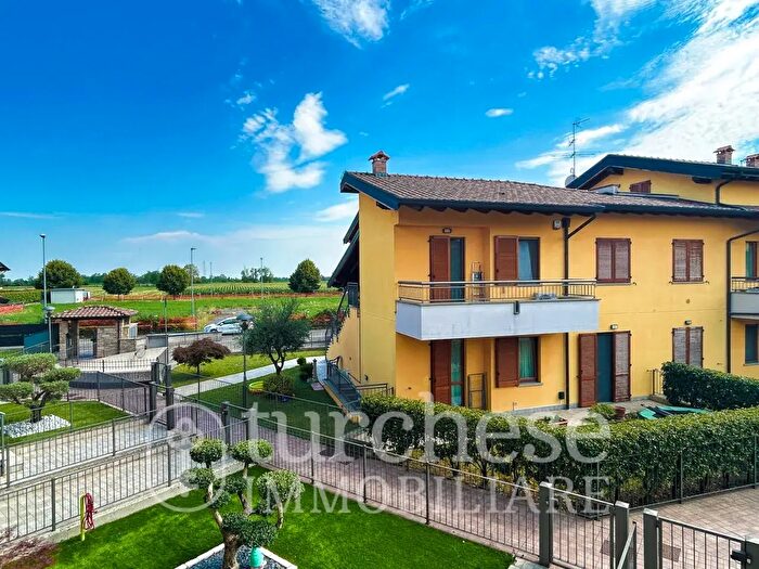 Appartamento trilocale in vendita in Via Gianpaolo Petrocchi, Osio Sotto