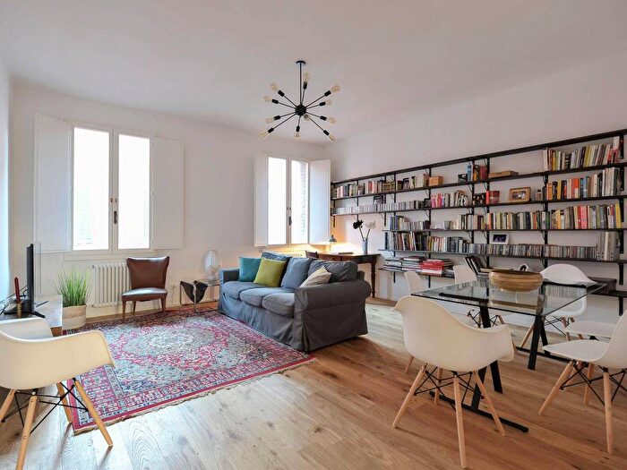 Appartamento trilocale in affitto in Via Alfredo Testoni, Centro Storico, Bologna