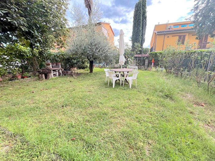 Appartamento quadrilocale in affitto in Via Filippo Webb, San Marcellino, Firenze