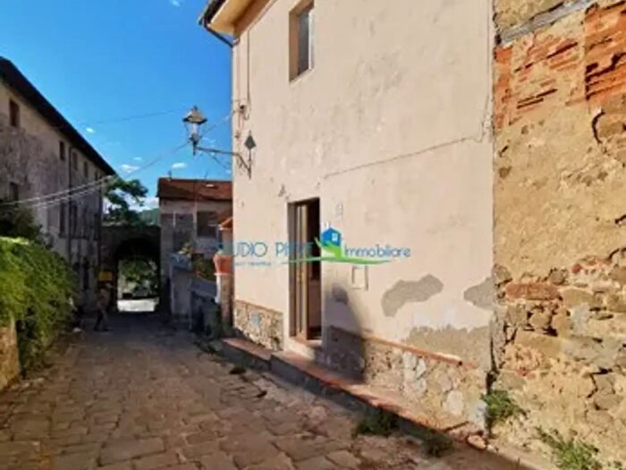 Casa quadrilocale in vendita in Via dei Barni, Monsummano Terme