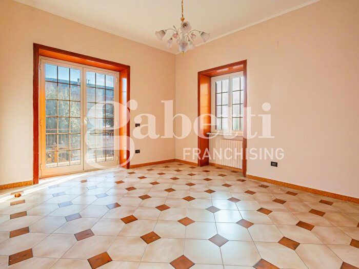 Appartamento con 5 locali in vendita in Via Giacomo Puccini, Villaricca