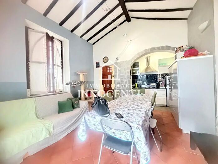 Appartamento trilocale in vendita in Massa