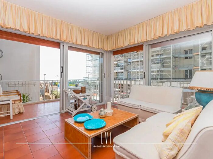 Appartamento con 5 locali in vendita in Via Enrico Dandolo N, Jesolo