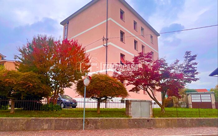 Appartamento bilocale in vendita in Via Terraggio, Brivio