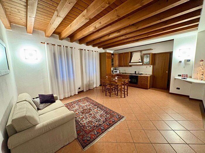 Appartamento bilocale in affitto in Via del Galgario, Borgo Palazzo, Bergamo