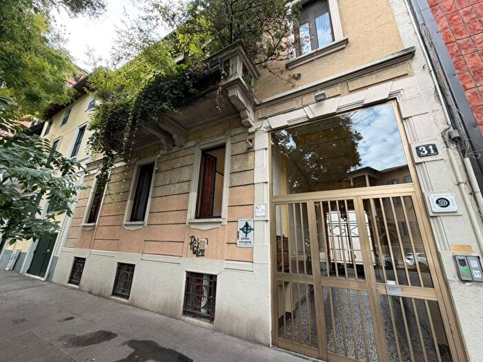 Appartamento bilocale in affitto in Via Flavio Stilicone, Cenisio, Milano