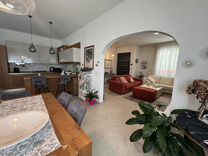 Casa con 7 locali in vendita in Via SantAlberto, Badia Polesine