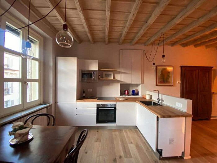 Case in Vendita e in Affitto - 2