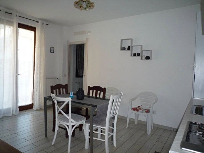 Appartamento bilocale in affitto in Via Vignola, Centro, Somma Lombardo