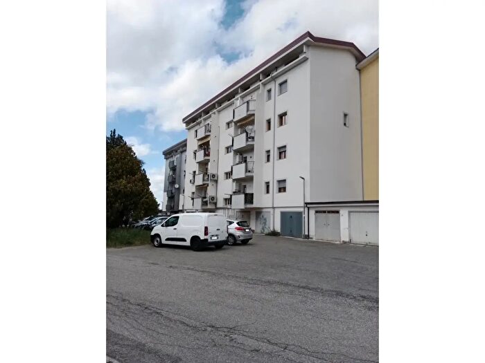 Appartamento trilocale in vendita in Contrada Capitano, Castiglione Cosentino