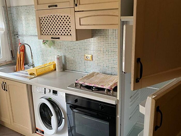 Appartamento trilocale in affitto in Via delle Margherite, Casalborsetti, Ravenna