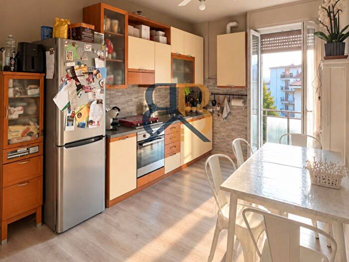 Appartamento trilocale in vendita in Via Leonardo da Vinci, Centro, Lodi Vecchio
