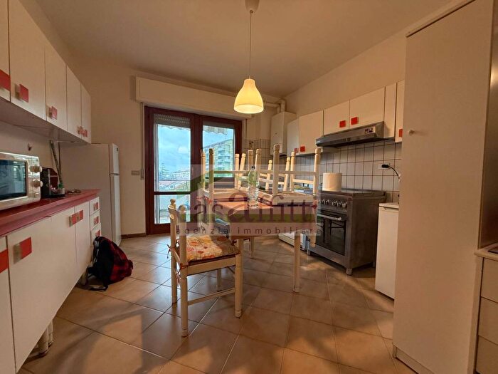 Appartamento quadrilocale in affitto in Via Casalbordino, Chieti Scalo, Chieti