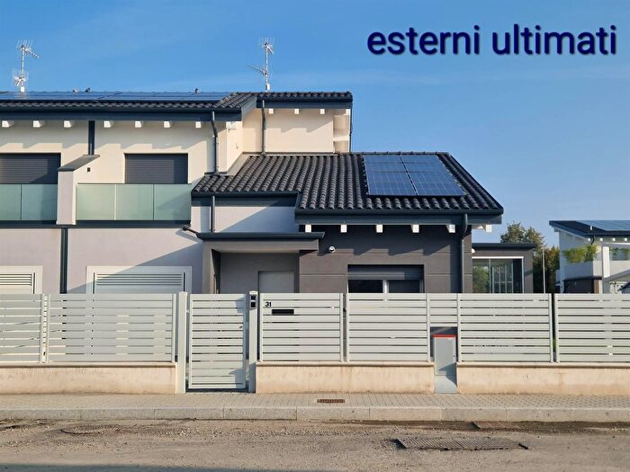 Casa quadrilocale in vendita in Via XXV Aprile, San Giovanni In Persiceto