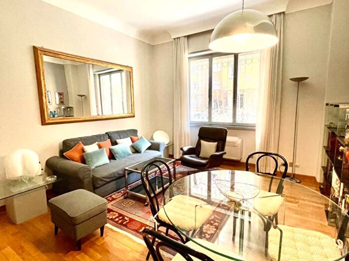 Appartamento bilocale in affitto in Viale Gian Galeazzo, Ticinese, Milano