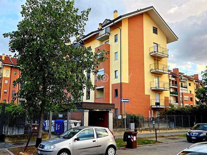 Appartamento bilocale in affitto in via Montale E, Centro, La Loggia