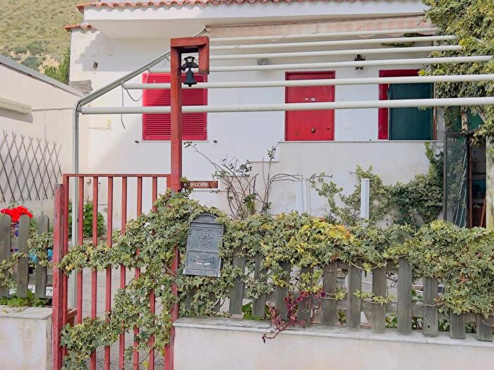 Appartamento bilocale in affitto in Via Adriano Olivetti, Arco Felice, Pozzuoli