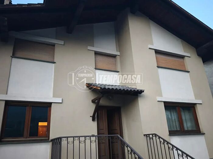 Casa con 7 locali in vendita in Strada Regionale, Pollein